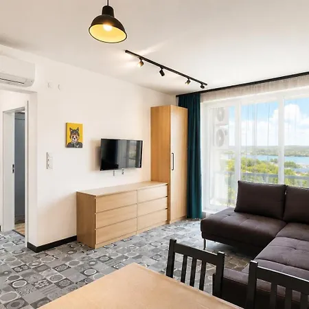 Park 1br W/free Parking & Heated Pool