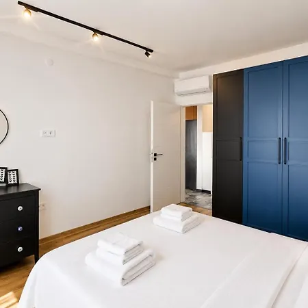 Apartamento Park 1br W/free Parking & Heated Pool